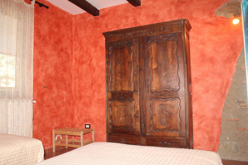 Casa Vacanze Borgo Borghese SantʼAlessio Siculo Szoba fotó
