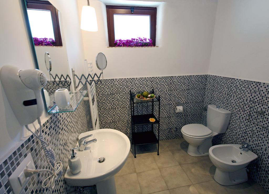 Casa Vacanze Borgo Borghese SantʼAlessio Siculo Szoba fotó