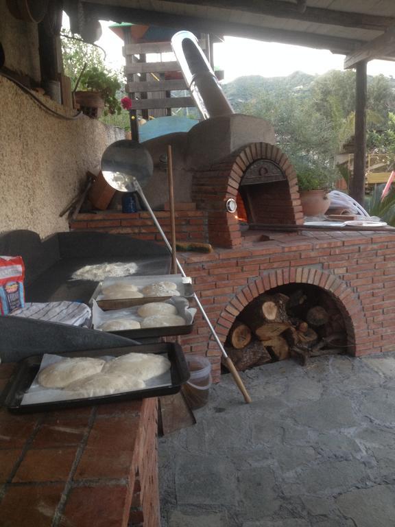 Casa Vacanze Borgo Borghese SantʼAlessio Siculo Kültér fotó